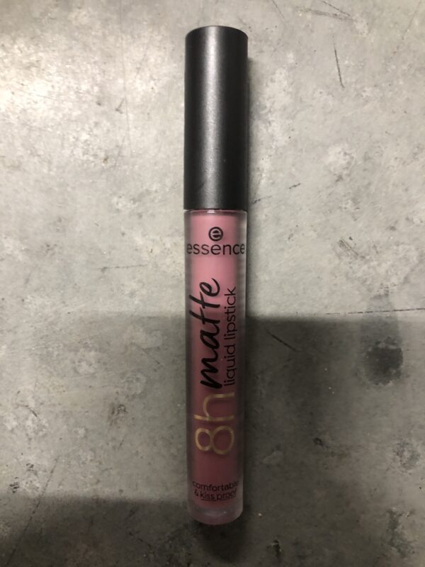 Essence 8h matte liquid lipstick - 06 cool mauve