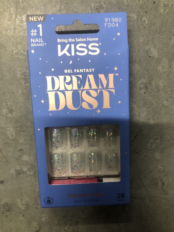 Kiss dream dust 28 short nails