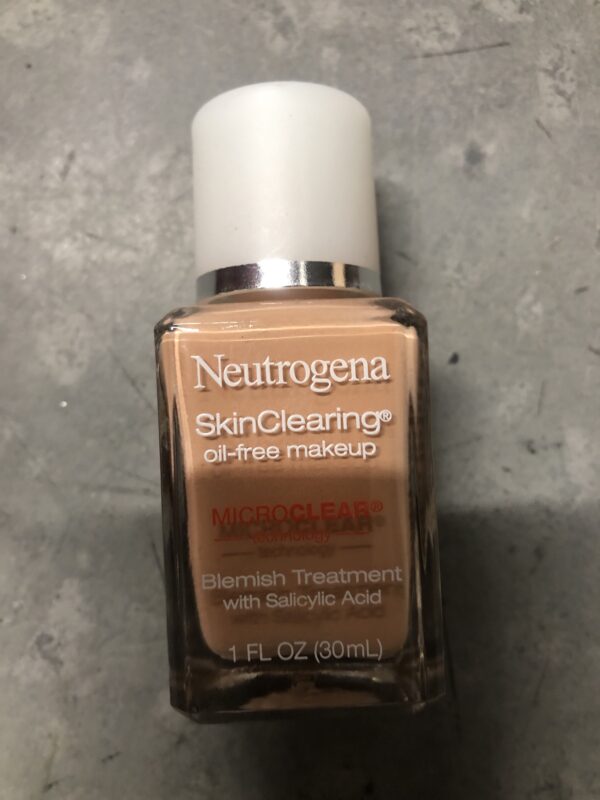 Neutrogena skin clearing oil free makeup - 30 buff