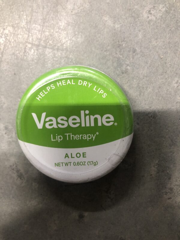 Vaseline lip therapy aloe