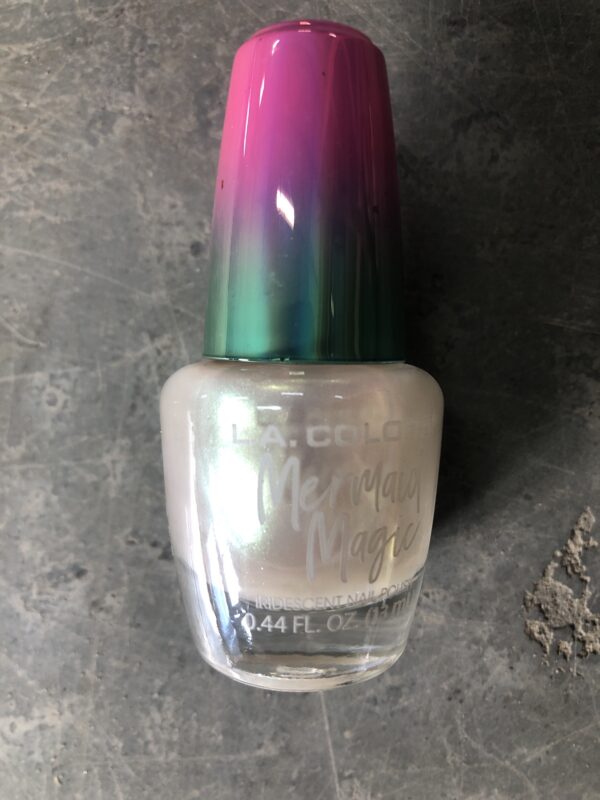 LA Colors mermaid magic iridescent mail polish