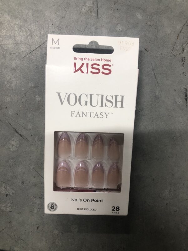 Kiss voguish 28 medium nails