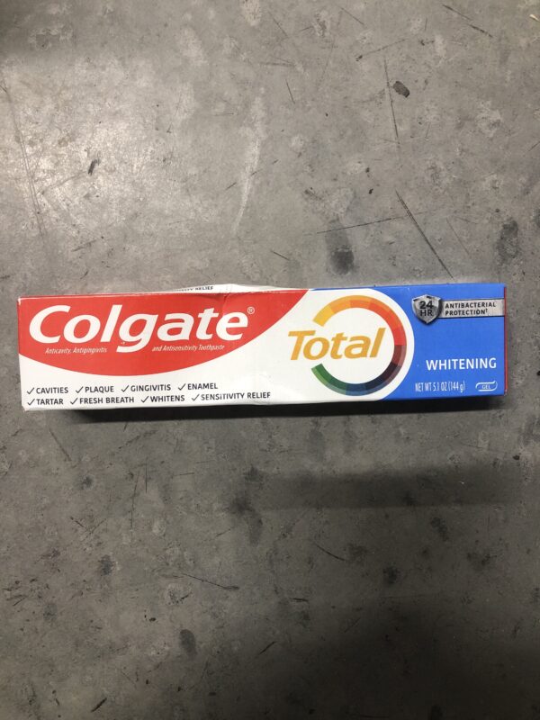 Colgate total whitening 5.1oz (exp. 02/2025)