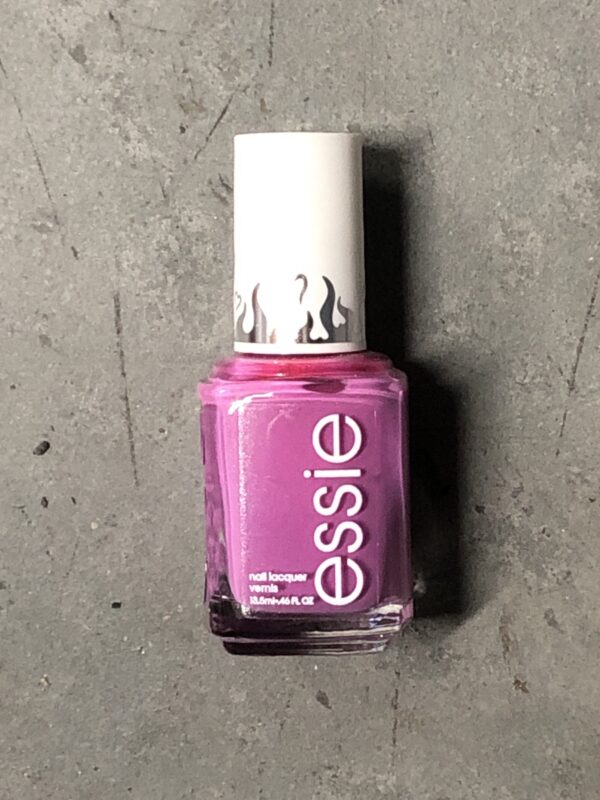 Essie nail lacquer - 1767 fuel your desire