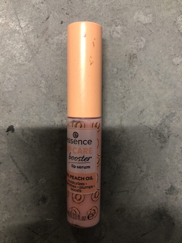 Essence lip care peach oil